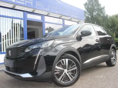 Gebraucht Peugeot 3008 Allure 131 PS (96 kW) 2024 Schwarz SUV