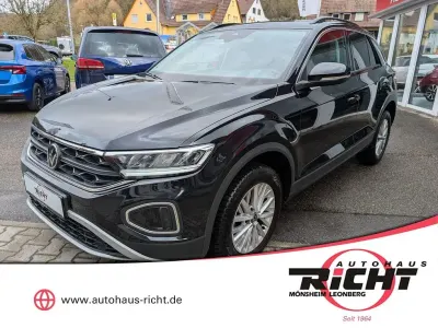 Używany VW T-Roc Life 150 KM (110 kW) 2025 Czarny SUV