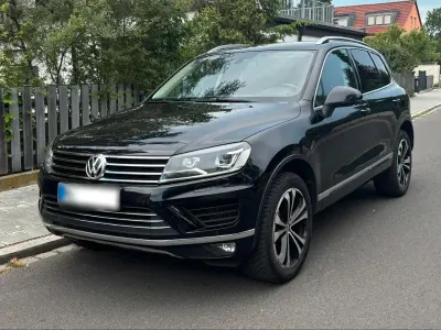 Gebraucht VW Touareg 262 PS (192 kW) 2015 Schwarz SUV
