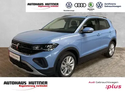 Gebraucht VW T-Cross Life 116 PS (85 kW) 2024 Clear blue (metallic) SUV