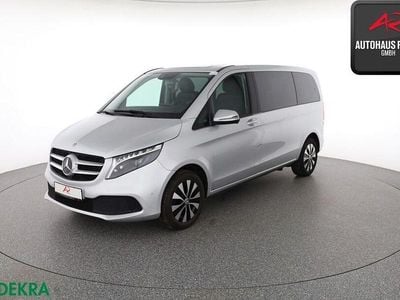 Gebraucht Mercedes V220 163 PS (119 kW) 2022 Silber Van / Kleinbus
