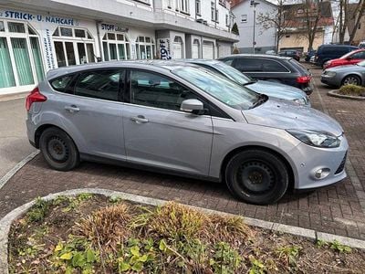 Gebraucht Ford Focus Titanium 105 PS (77 kW) 2011 Grau Limousine