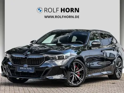 Neu BMW 540 M Sport 303 PS (222 kW) 2025 Schwarz Kombi