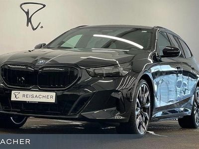 Neu BMW 550e Performance 489 PS (359 kW) 2026 Schwarz Kombi