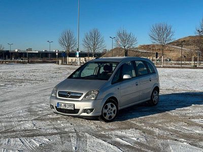 Silber Gebraucht 2010 Opel Meriva Innovation Van / Kleinbus | 1.600 € (Guter Preis)