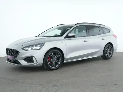 Gebraucht Ford Focus ST-Line 125 PS (91 kW) 2021 Polar silber Limousine