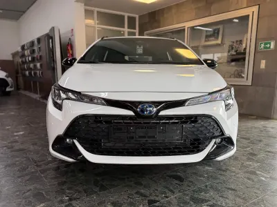 Neu Toyota Corolla Business Edition 140 PS (102 kW) 2025 Weiß Kombi