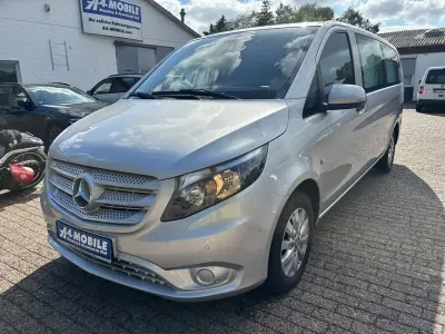Gebraucht Mercedes Vito 163 PS (119 kW) 2017 Brillantsilber metallic Van
