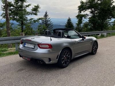 Abarth 124 Spider