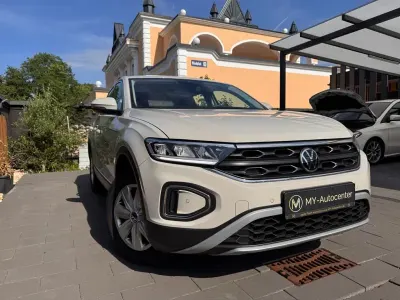 Gebraucht VW T-Roc 116 PS (85 kW) 2023 Grau SUV