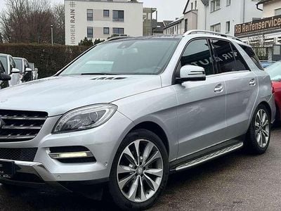Iridiumsilber metalliclack Gebraucht 2012 Mercedes ML350 SUV | 21.900 € (Etwas zu teuer)