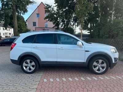 Weiß Gebraucht 2012 Chevrolet Captiva SUV | 5.999 € (Fairer Preis)