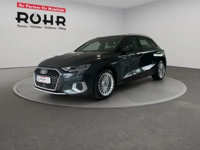 Gebraucht Audi A3 Advanced 110 PS (80 kW) 2021 Manhattangrau metallic Limousine