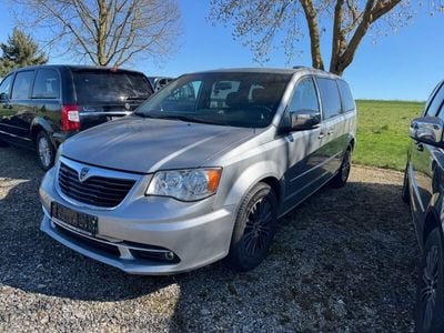 Gebraucht Lancia Voyager S 177 PS (130 kW) 2015 Silber Van / Kleinbus