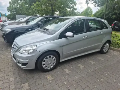 Gebraucht Mercedes B170 116 PS (85 kW) 2008 Silber Van / Kleinbus