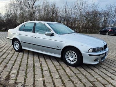 Gebraucht BMW 520 150 PS (110 kW) 1999 Silber Limousine