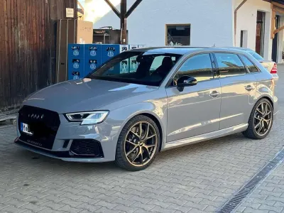 Gebraucht Audi RS3 Sportback 400 PS (294 kW) 2018 Grau Kleinwagen