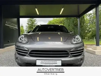 Gebraucht Porsche Cayenne 245 PS (180 kW) 2012 Grau metallic SUV
