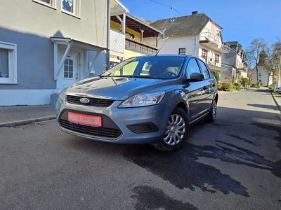 Gebraucht Ford Focus Ambiente 101 PS (74 kW) 2008 Grau Limousine