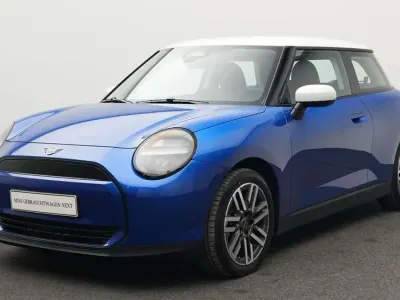 Occasion Mini Cooper Classic 135 kW (184 PK) 2025 Blauw Hatchback
