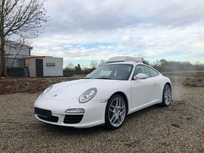 Porsche 911 Carrera