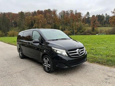Mercedes V220