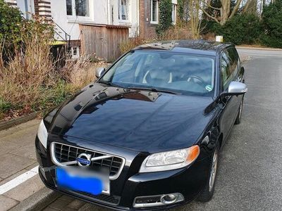 gebraucht Volvo V70 2.0 D3 5 Zyl. R-Design ATM LEDER KLIMA TEL