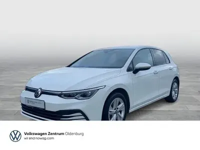 Brugt VW Golf VIII Life 131 HK (96 kW) 2023 Hvid Sedan
