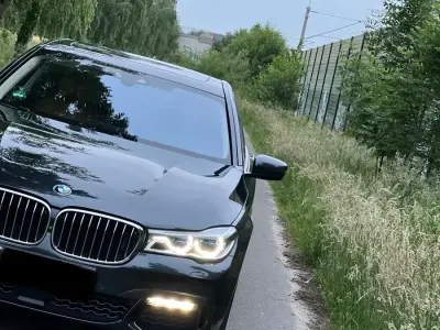 Gebraucht BMW 750 Shadowline 449 PS (330 kW) 2018 Grau Limousine