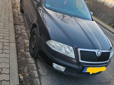 Schwarz Gebraucht 2006 Skoda Octavia Kombi | 1.900 € (Fairer Preis)