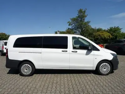 Gebraucht Mercedes Vito 136 PS (100 kW) 2023 Arktikweiss Van