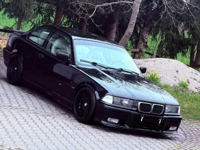 Gebraucht BMW 323 M Sport 170 PS (125 kW) 1998 Schwarz Coupé