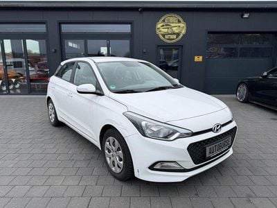Usata Hyundai i20 Classic 84 CV (61 kW) 2015 Bianco Berlina