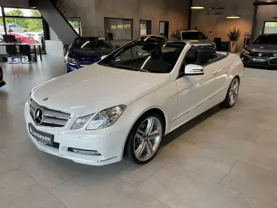 Gebraucht Mercedes E200 184 PS (135 kW) 2012 Polarweiss Cabrio