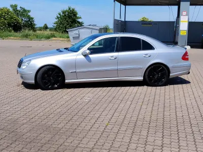 Gebraucht Mercedes E320 AMG 224 PS (164 kW) 2004 Silber Limousine