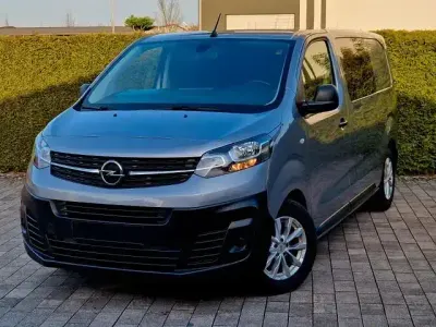 Usata Opel Vivaro Edition 144 CV (105 kW) 2022 Grigio Monovolume