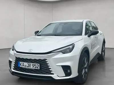 Second-hand Lexus LBX 136 CP (100 kW) 2026 Alb SUV