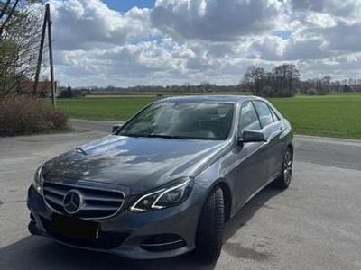 Second-hand Mercedes E350 258 CP (189 kW) 2015 Gri Berlinǎ