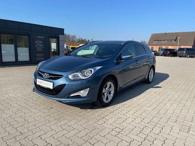Gebraucht Hyundai i40 Style 136 PS (100 kW) 2011 Blue spirit Kombi