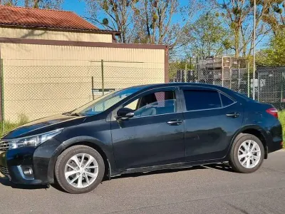 Gebraucht Toyota Corolla Executive 132 PS (97 kW) 2016 Schwarz Limousine