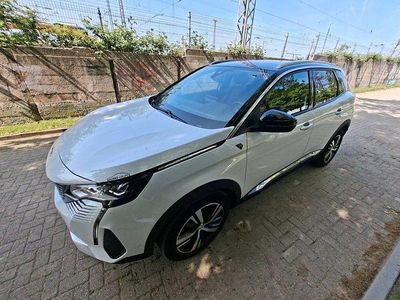Second-hand Peugeot 3008 Allure 131 CP (96 kW) 2022 Alb SUV