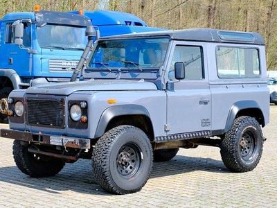 Usata Land Rover Defender 163 CV (119 kW) 2001 Verde SUV