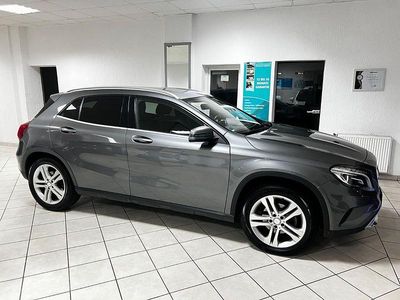 Gebraucht Mercedes GLA200 156 PS (114 kW) 2016 Grau SUV