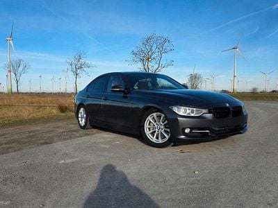 Gebraucht BMW 335 Sport Line 306 PS (225 kW) 2011 Grau Limousine