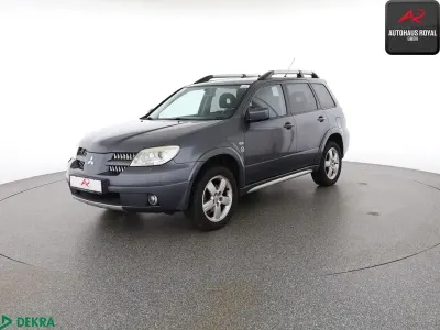 Gebraucht Mitsubishi Outlander 160 PS (117 kW) 2006 Effektgrau SUV