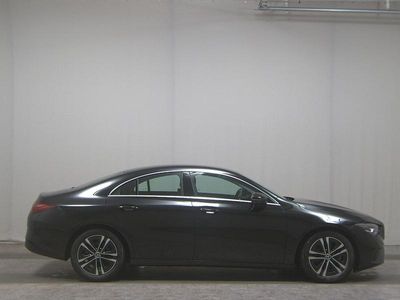 Gebraucht Mercedes CLA200 150 PS (110 kW) 2023 Kosmosschwarz  metalliclack Limousine