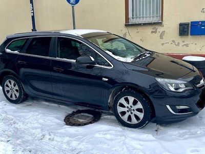 Gebraucht Opel Astra Exklusiv 140 PS (102 kW) 2014 Schwarz Kombi