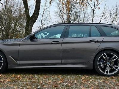 BMW M550