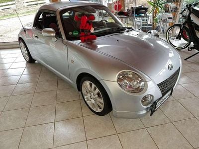 Silbermet. Gebraucht 2010 Daihatsu Copen Cabrio | 12.860 €