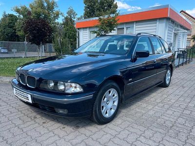 Second-hand BMW 520 150 CP (110 kW) 2000 Albastru Break
